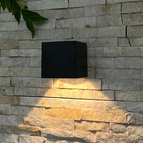 Cube Solar Outdoor Wall Light
